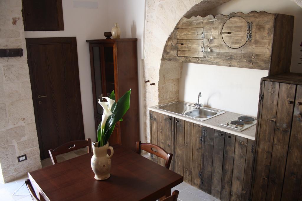 Taverniere Dei Trulli Алберобело Стая снимка